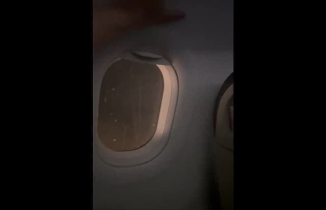 Avião da Latam Ultrapassa Pista ao Pousar em Chapecó