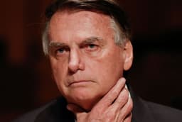 Bolsonaro Denunciado por Golpe e Organização Criminosa