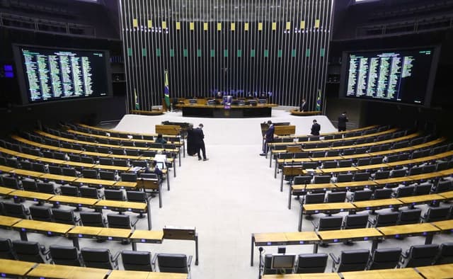 Anistia de Bolsonaro: Apoios, Desafios e Implicações