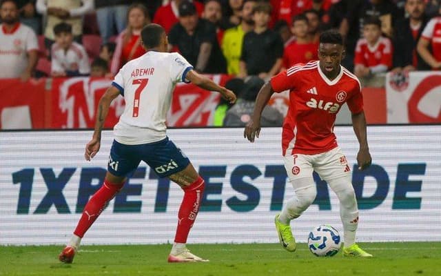 Inter abre 2 a 0, mas Bahia empata no final. Reprodução: Retorno do item 11