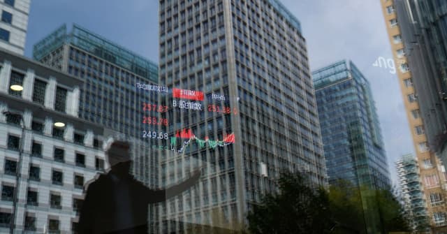 Governo dos EUA impõe tarifas de 104% sobre produtos chineses em meio a temores de recessão. Reprodução: Reuters