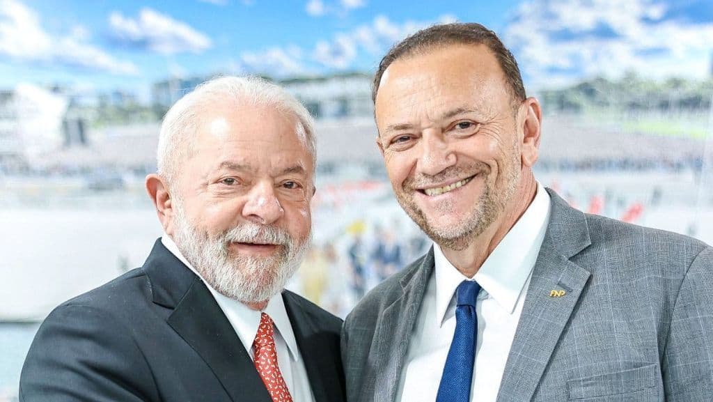 Edinho Silva anuncia candidatura à presidência do PT