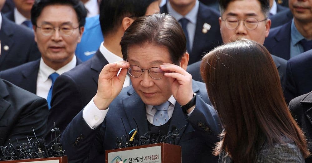 Líder da oposição sul-coreana Lee Jae-myung anuncia candidatura à presidência. Reprodução: Reuters