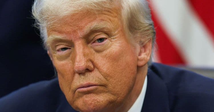 Advogados da Susman Godfrey pedem a suspensão do decreto de Trump, alegando retaliação. Reprodução: Reuters