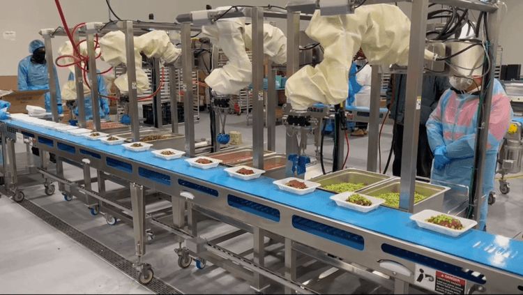 Fundador da Chef Robotics, Rajat Bhageria, revoluciona a empresa após período crítico. Reprodução: TechCrunch