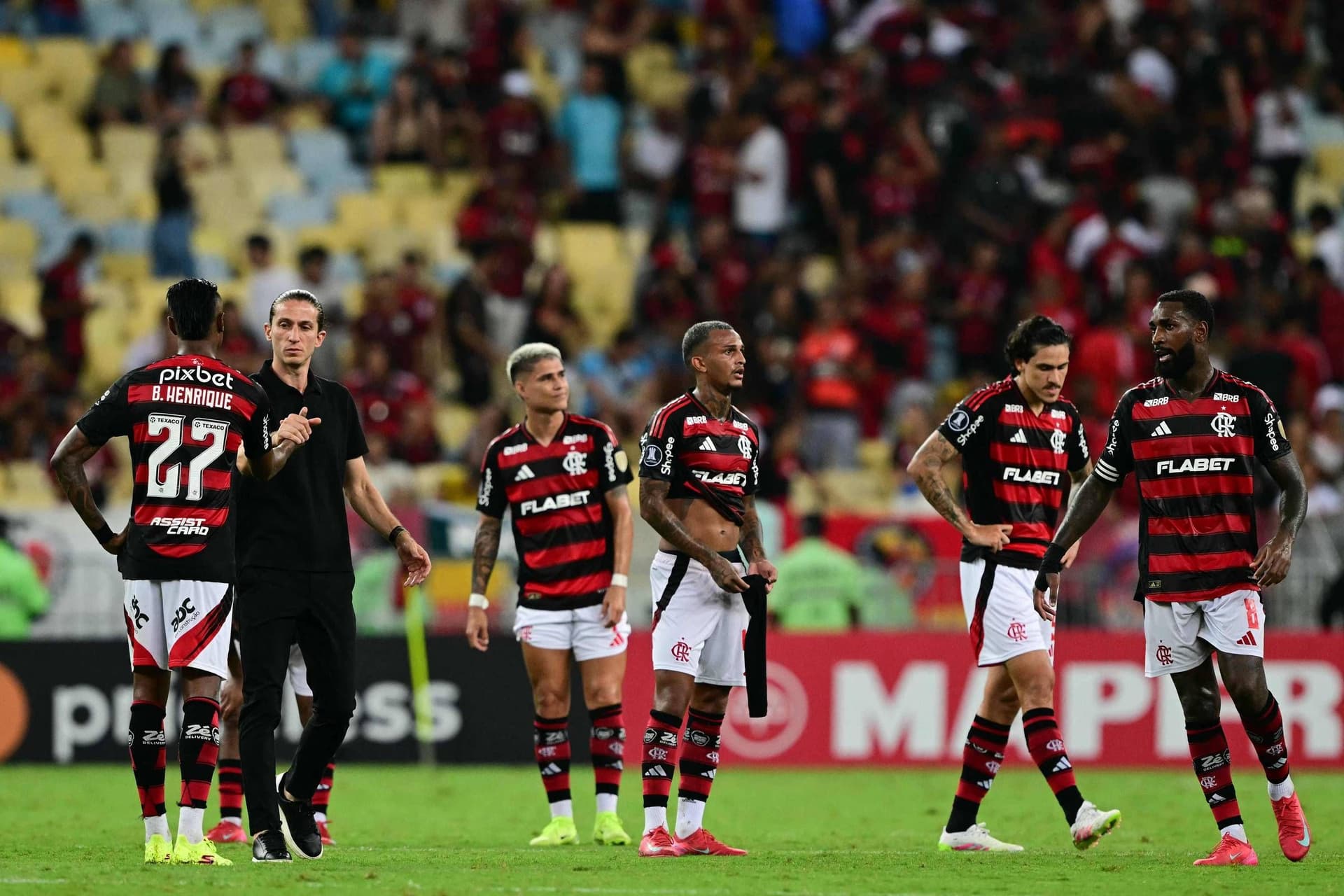 Internacional enfrenta a LDU em busca de vaga nas oitavas de final. Reprodução: Folha de S.Paulo