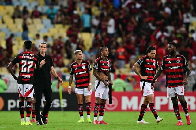 Internacional enfrenta a LDU em busca de vaga nas oitavas de final. Reprodução: Folha de S.Paulo