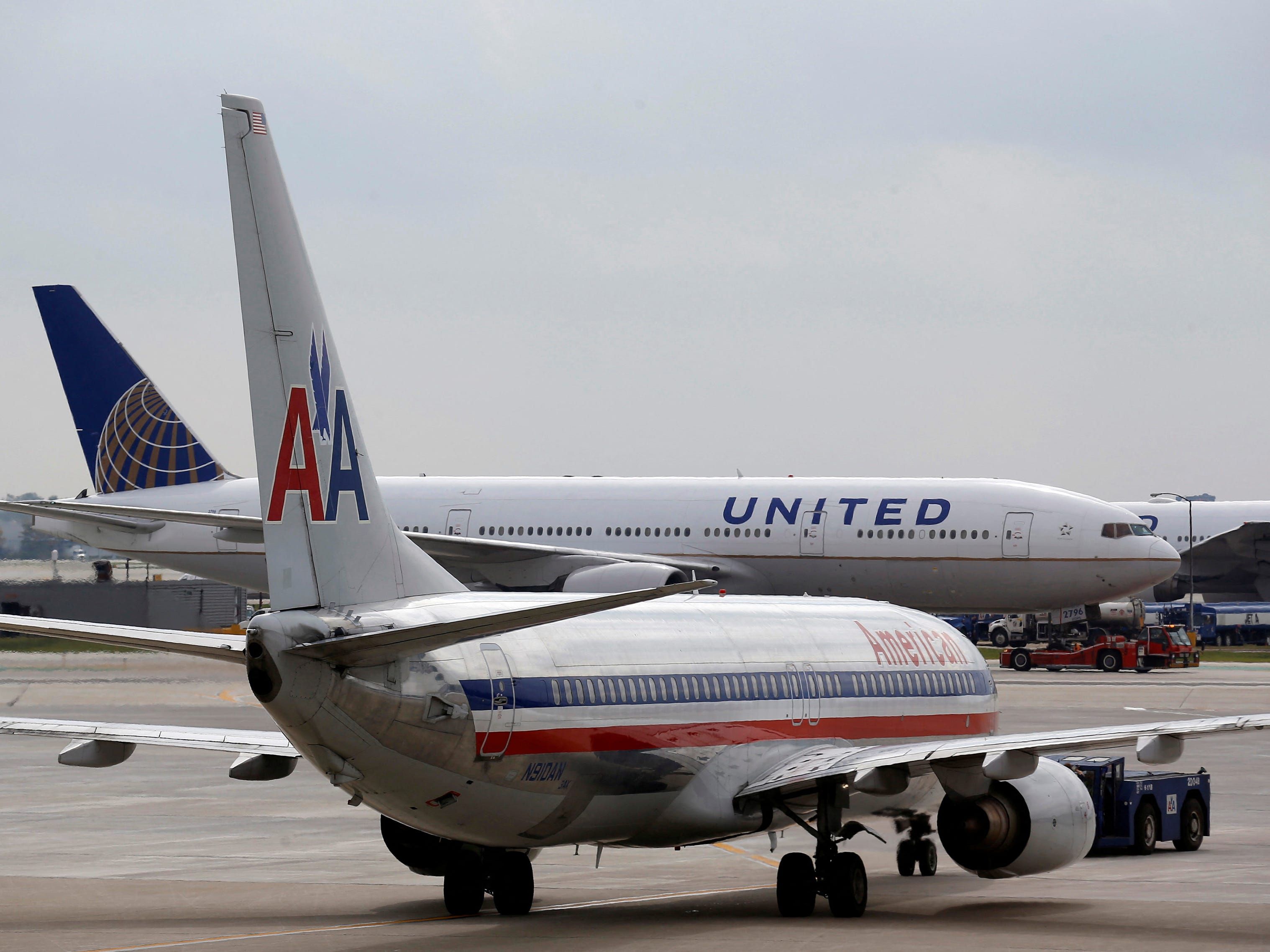 Autoridades dos EUA acusam canadense de se passar por equipe de bordo para voar de graça.. Reprodução: Businessinsider