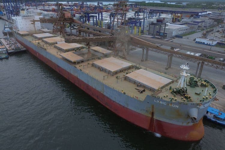 Comércio Como Arma? Alerta da Secretária Brasileira