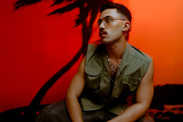 Gabriel Gomes lança seu primeiro álbum, 'Puro transe', com colaborações de artistas renomados. Reprodução: Globo