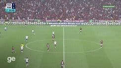 Flamengo domina Fortaleza e vence por 5 a 0, reassumindo a liderança do Brasileirão.; Reprodução: Globo