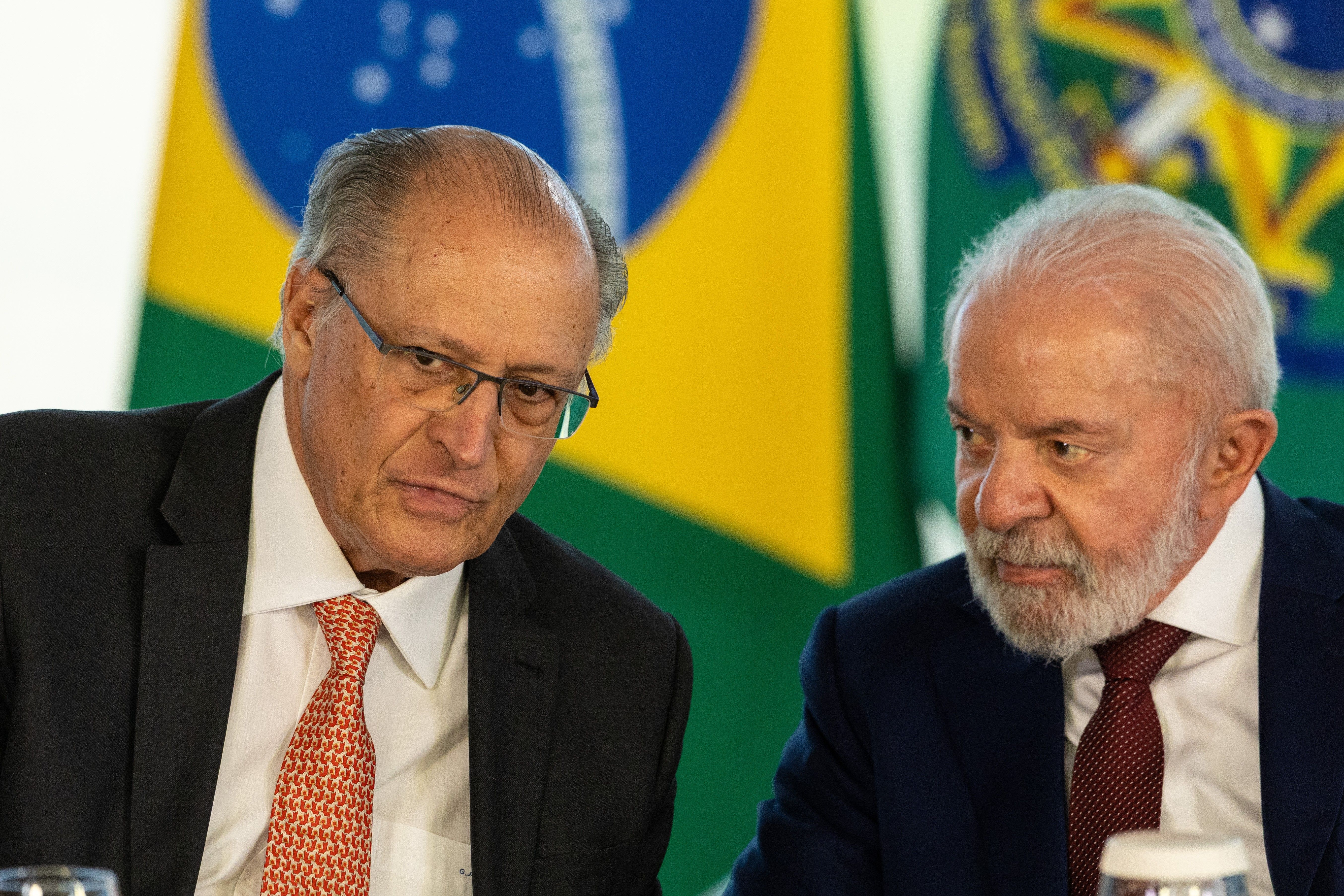 PSB vai a Lula defender a permanência de Alckmin, que resiste a disputar eleição em SP. Reprodução: Oglobo