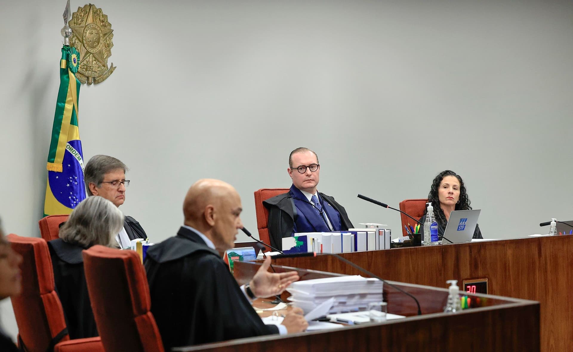 STF Avalia Golpe: Nove Ministros, Uma Denúncia Controversa