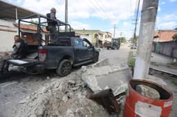 Operação SG1 no Complexo do Salgueiro termina sem presos; Rabicó e Doca fugiram.. Reprodução: Oglobo