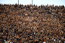 [Torcida organizada do Corinthians na semifinal da Copa do Brasil]. Reprodução: Ge